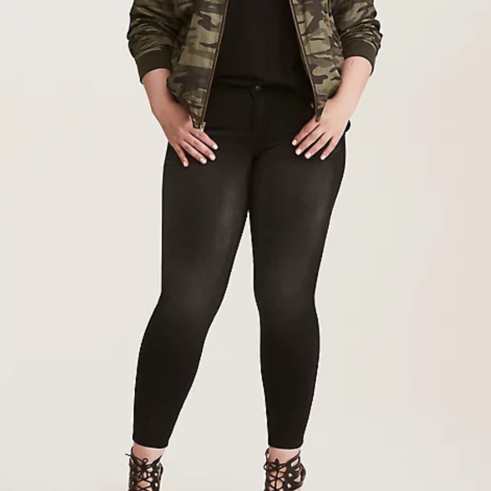 Torrid High Rise Black Jeans 10S